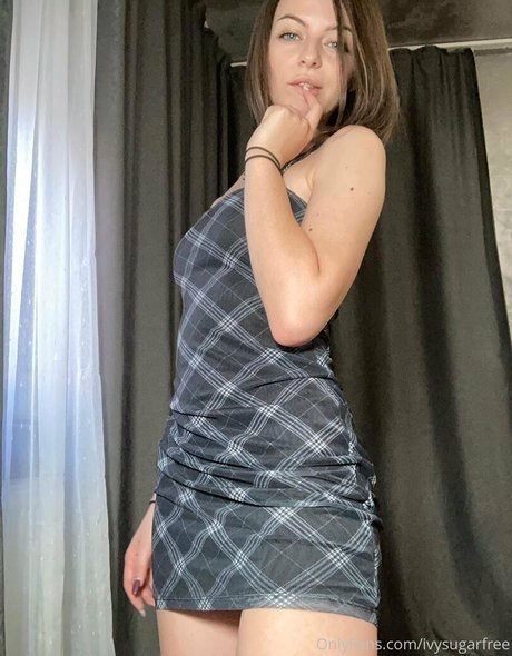 Nacktes geleaktes OnlyFans-Foto von Ivysugarfree