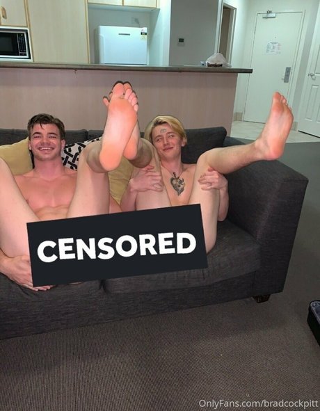 Nacktes geleaktes OnlyFans-Foto von Bradcockpitt