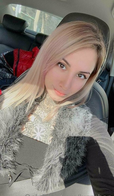 Nacktes geleaktes OnlyFans-Foto von Luzzchan