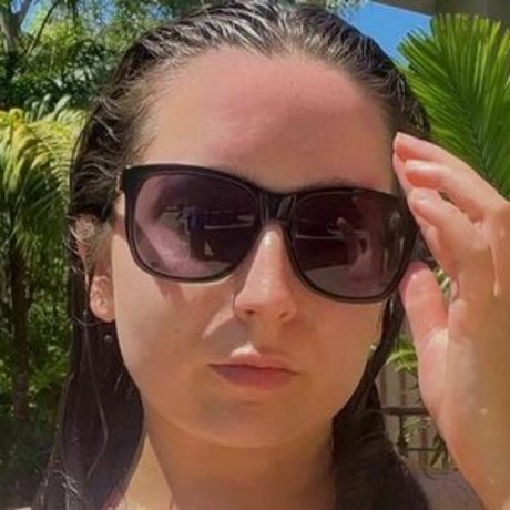 Nacktes geleaktes OnlyFans-Foto von Kirsty Louise Wells