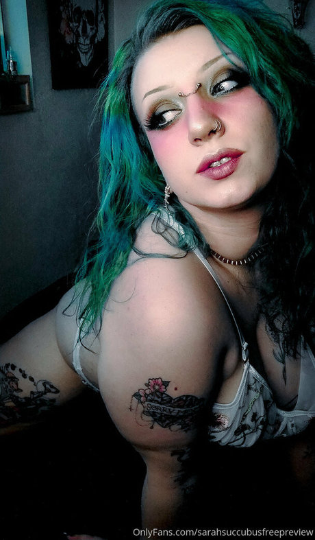 Nacktes geleaktes OnlyFans-Foto von Sarahsuccubusfreepreview