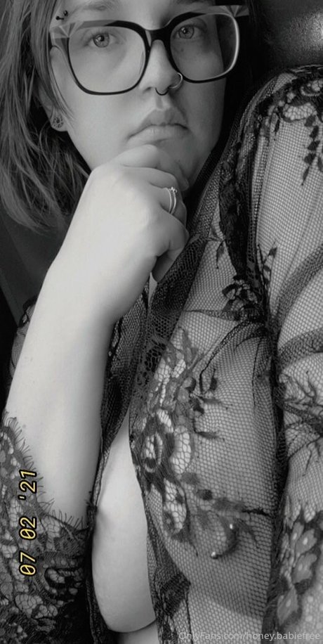 Nacktes geleaktes OnlyFans-Foto von Pixieprincess1994