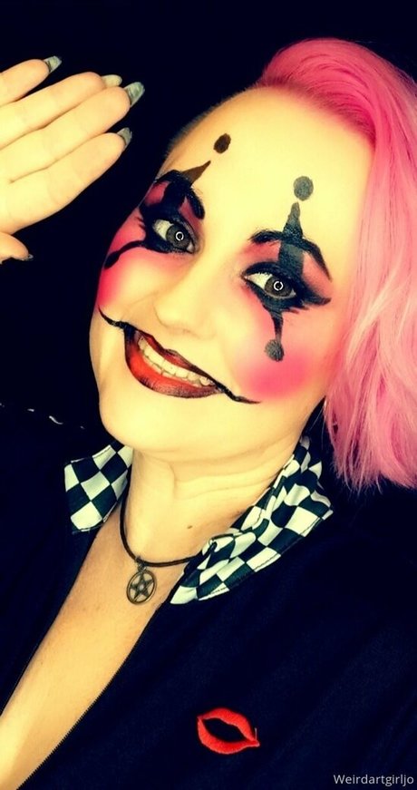 Weirdartgirljo