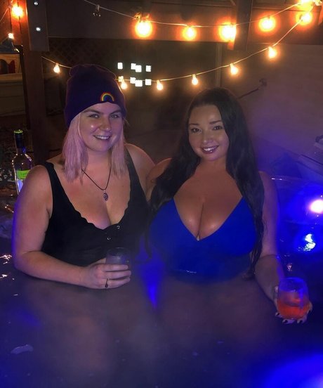 Nacktes geleaktes OnlyFans-Foto von Jenn M