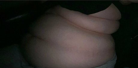 Nacktes geleaktes OnlyFans-Foto von Growingpiggy1305