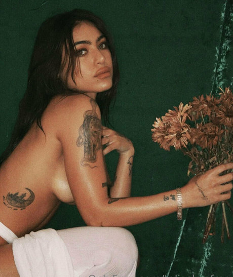 Nacktes geleaktes OnlyFans-Foto von Taliaskyefree