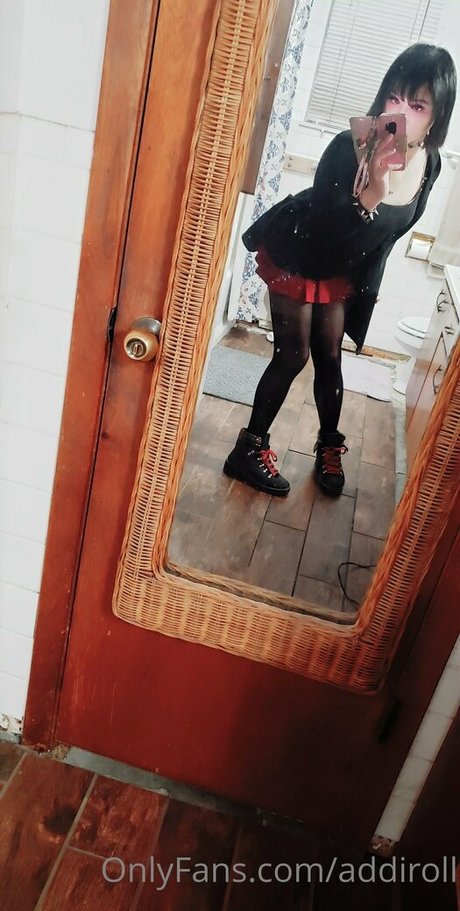 Nacktes geleaktes OnlyFans-Foto von Addiroll
