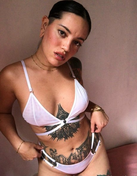 Nacktes geleaktes OnlyFans-Foto von Erotiniii