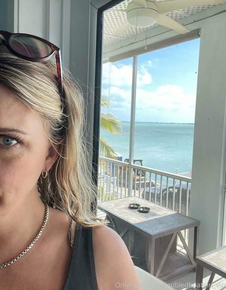 Nacktes geleaktes OnlyFans-Foto von Doubledboatgirlvip