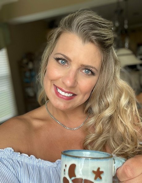 Nacktes geleaktes OnlyFans-Foto von Doubledboatgirlvip