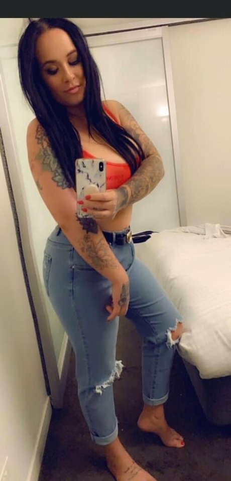 Nacktes geleaktes OnlyFans-Foto von Justyouraveragemumx