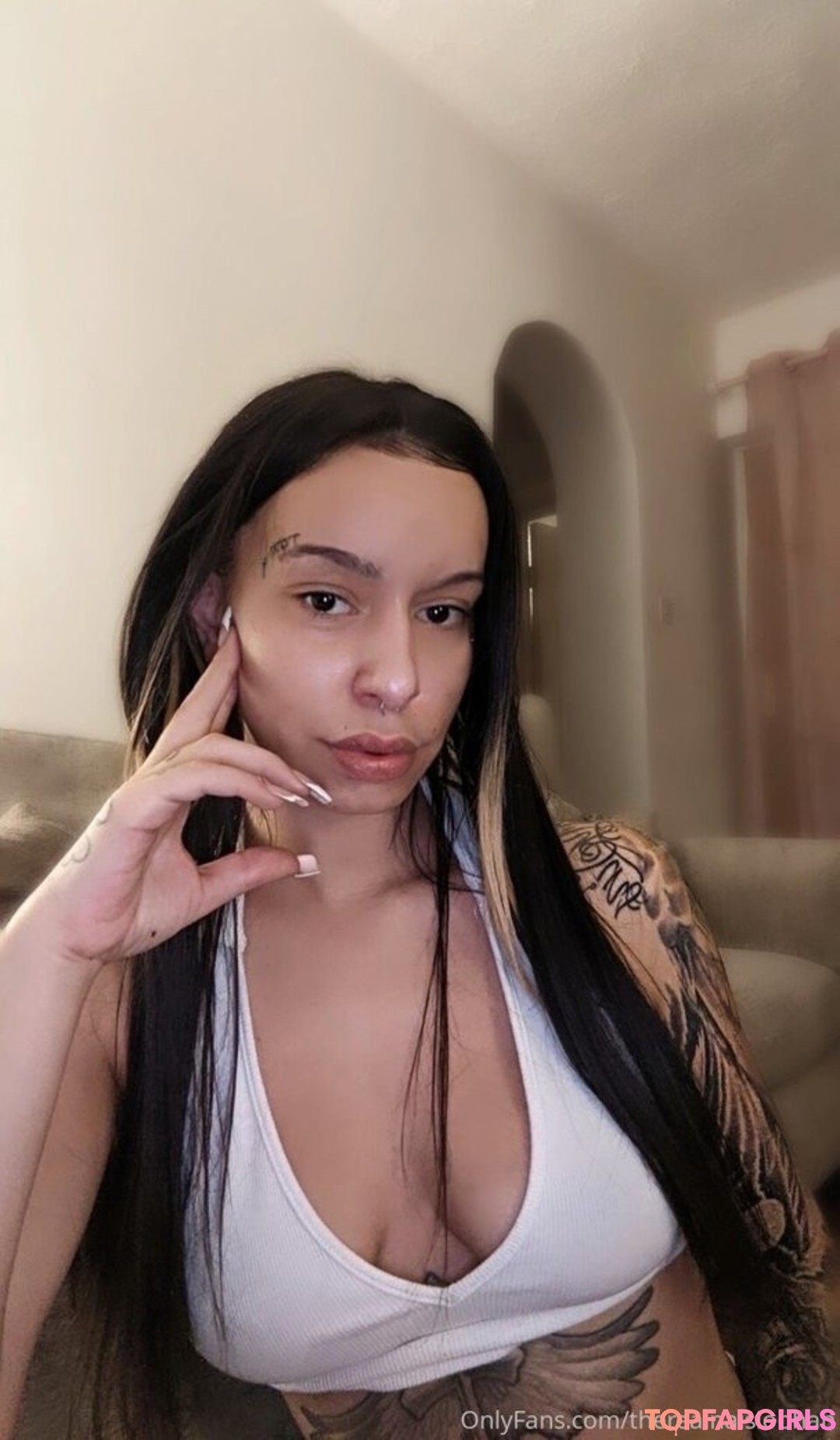 Nacktes geleaktes OnlyFans-Foto von Therealnaisiobhan #6 Nacktes geleaktes OnlyFans-Foto von Therealnaisiobhan #6