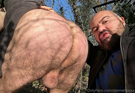 Nacktes geleaktes OnlyFans-Foto von Djemelloxxx