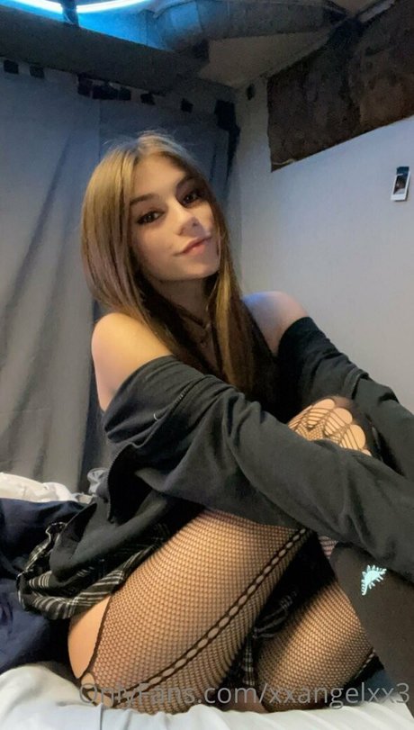 Nacktes geleaktes OnlyFans-Foto von Xxangelxx3