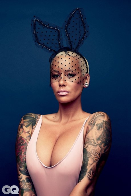 Amber rose