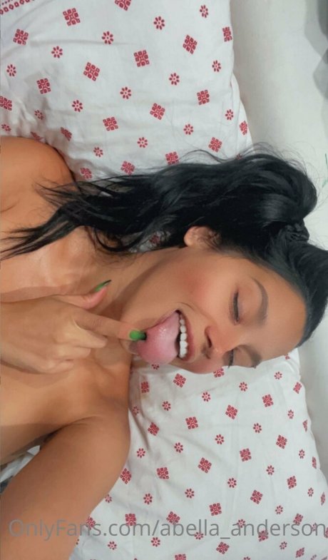 Nacktes geleaktes OnlyFans-Foto von Abella Anderson