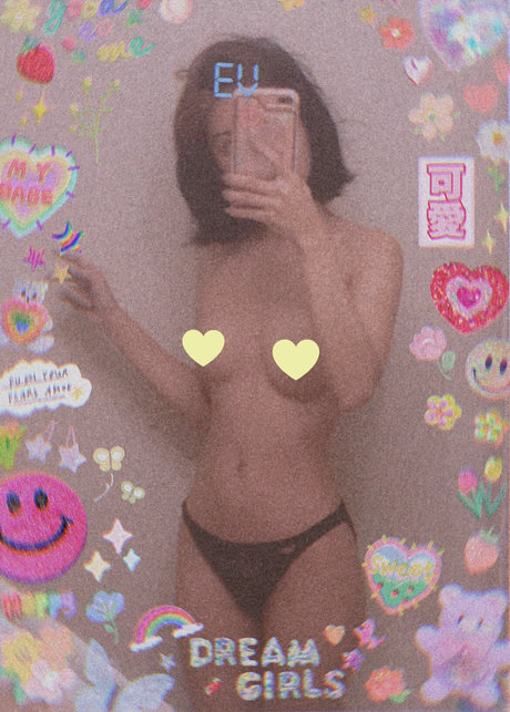 Nacktes geleaktes OnlyFans-Foto von Eveable