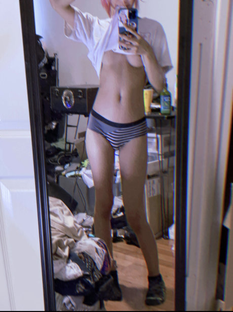 Nacktes geleaktes OnlyFans-Foto von Eveable