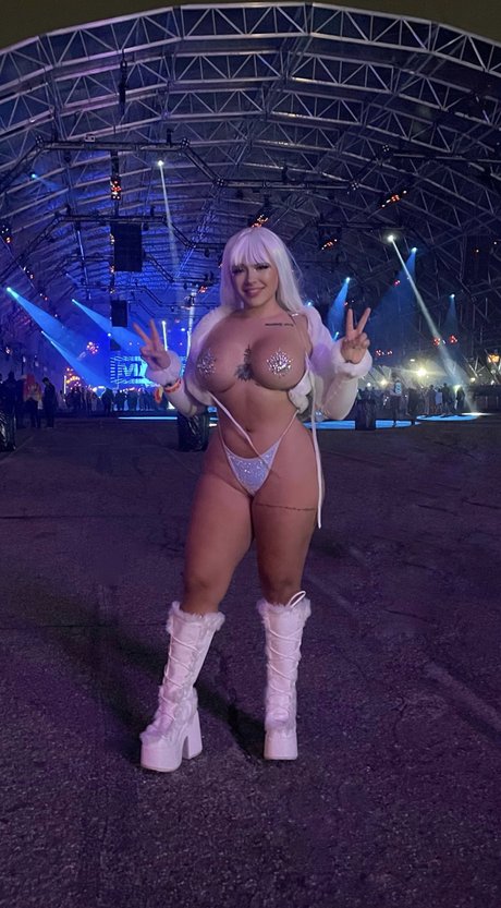 Nacktes geleaktes OnlyFans-Foto von Loveely Lotuss