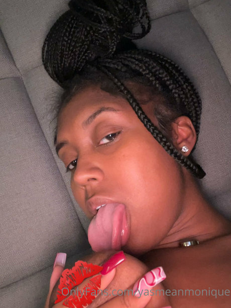 Nacktes geleaktes OnlyFans-Foto von Yassssssss