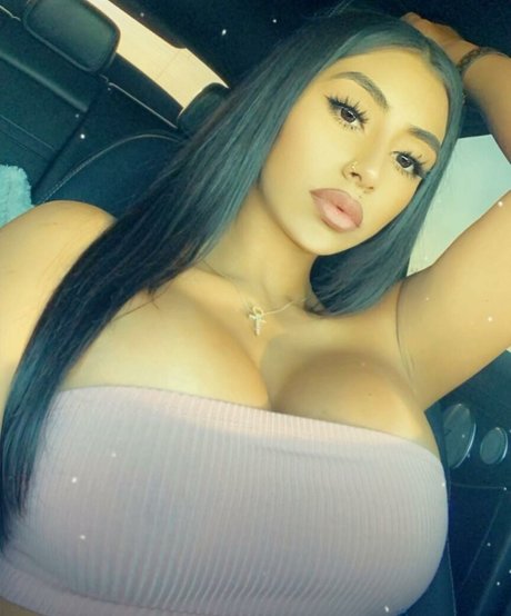 Nacktes geleaktes OnlyFans-Foto von Princess Jasmin