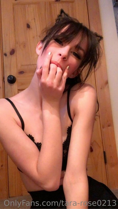 Tara-rose0213