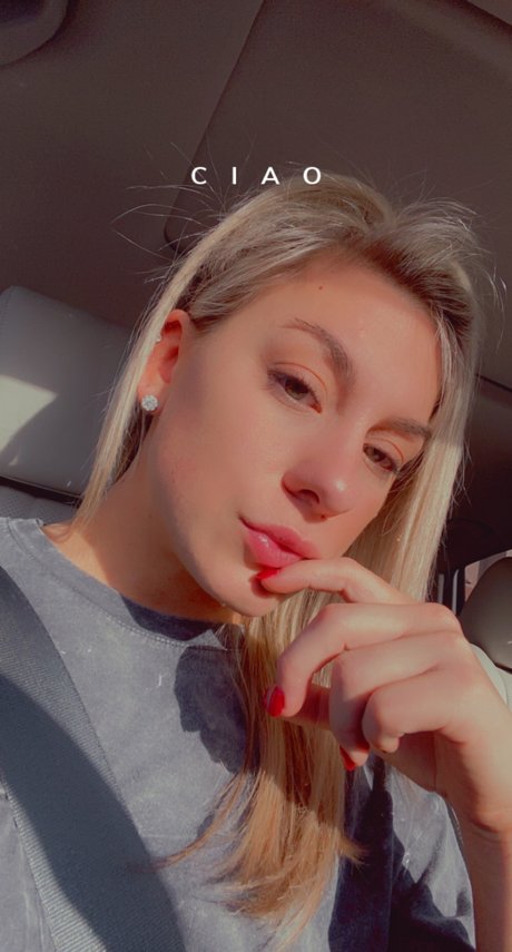 Nacktes geleaktes OnlyFans-Foto von Lauren Janneck