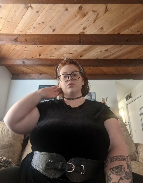 Nacktes geleaktes OnlyFans-Foto von Belthaneb
