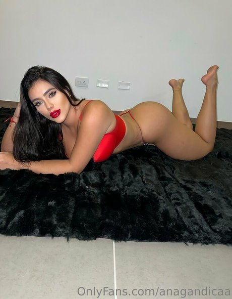 Nacktes geleaktes OnlyFans-Foto von Anagandicaa