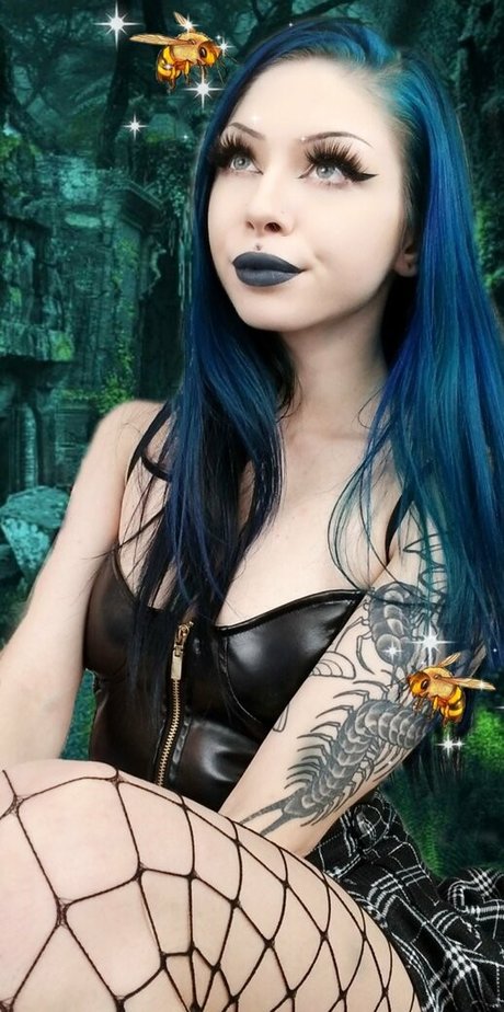 Nacktes geleaktes OnlyFans-Foto von Battydoll