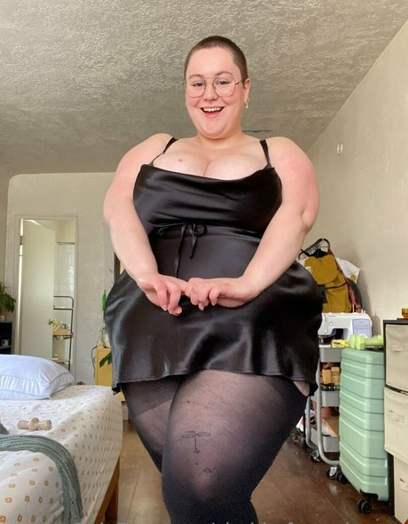 Bbwfrogprincess