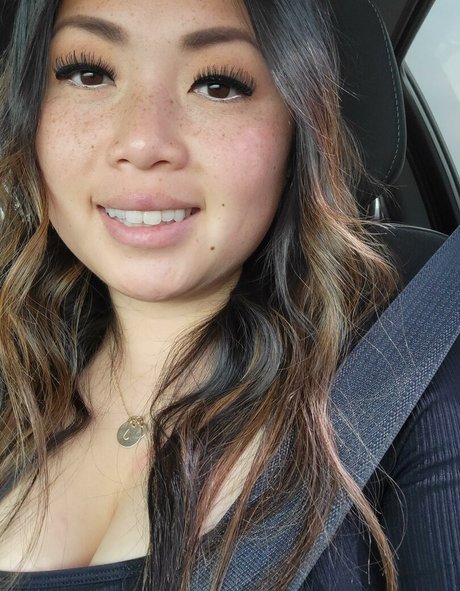 Nacktes geleaktes OnlyFans-Foto von Miss Jee Yung