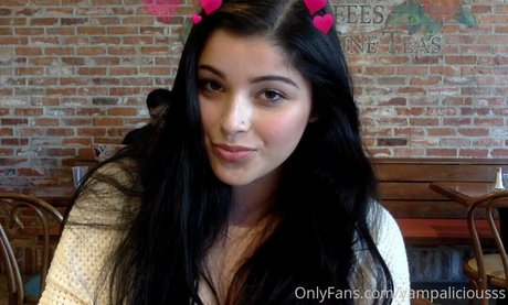 Nacktes geleaktes OnlyFans-Foto von Vampaliciousss