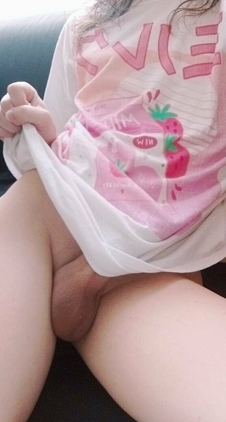 Nacktes geleaktes OnlyFans-Foto von Femboymoth