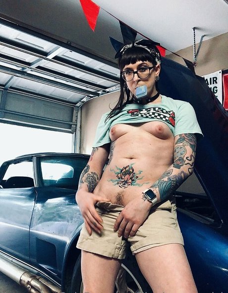 Nacktes geleaktes OnlyFans-Foto von Lilmissmaverick