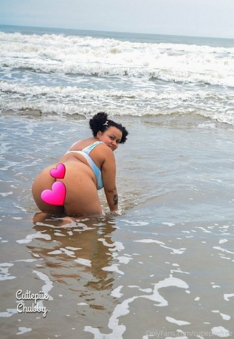 Nacktes geleaktes OnlyFans-Foto von Cutiepiiefree