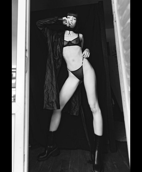 Nacktes geleaktes OnlyFans-Foto von Marie Grippon