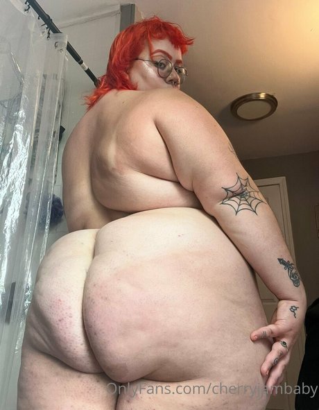 Nacktes geleaktes OnlyFans-Foto von Cherryjambaby