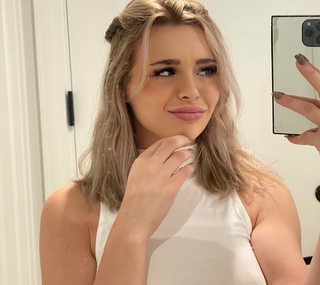 Nacktes geleaktes OnlyFans-Foto von Martina Eliza