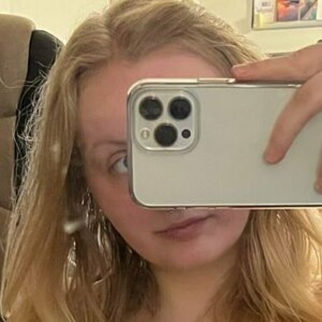 Nacktes geleaktes OnlyFans-Foto von Barbie1808