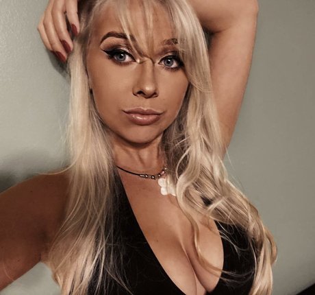 Nacktes geleaktes OnlyFans-Foto von Rhiannon C