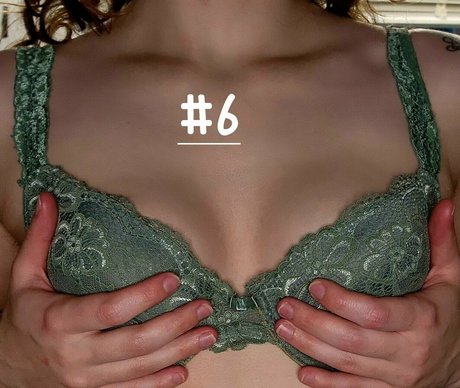 Nacktes geleaktes OnlyFans-Foto von Chamomileforbed