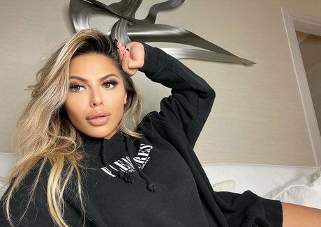 Notyourfuturegirlfriend