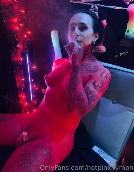 Nacktes geleaktes OnlyFans-Foto von Hotpinknymph