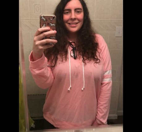 Nacktes geleaktes OnlyFans-Foto von Karagreene
