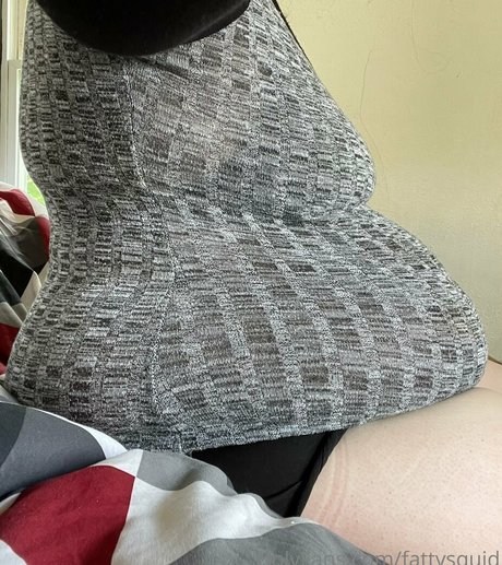 Nacktes geleaktes OnlyFans-Foto von Gluttonoussquid
