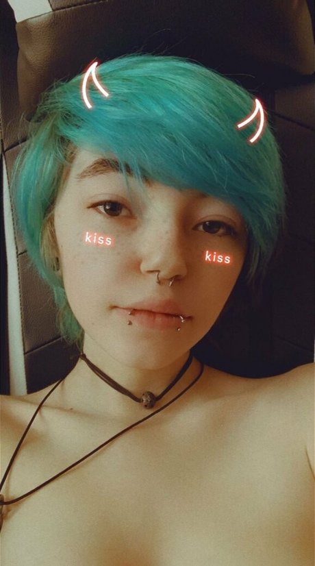 Nacktes geleaktes OnlyFans-Foto von Erasedweeaboofree