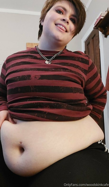 Nacktes geleaktes OnlyFans-Foto von Woodskinkcafe