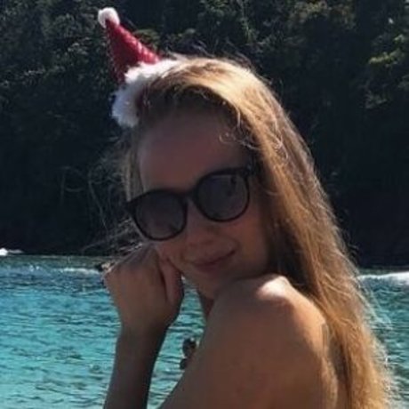 Nacktes geleaktes OnlyFans-Foto von Katha Aomodels