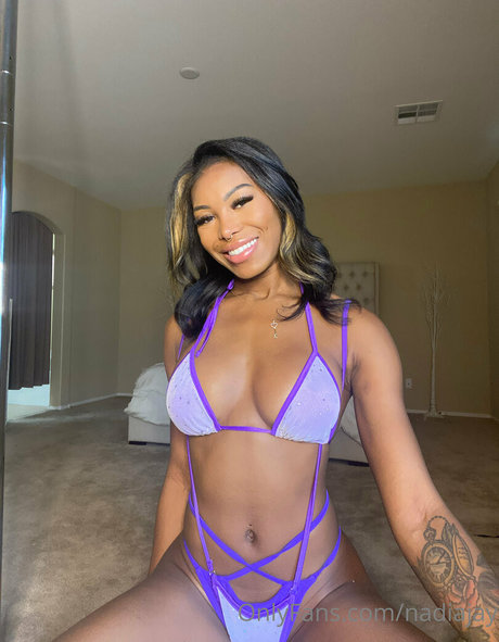 Nacktes geleaktes OnlyFans-Foto von Nadiajay